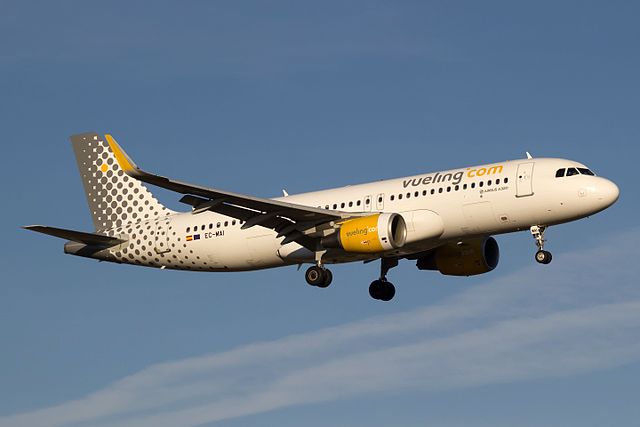 Vueling leases A320ceo from AerCap